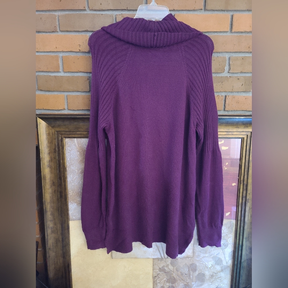 Time & Tru Sweater Medium - Picture 4 of 11